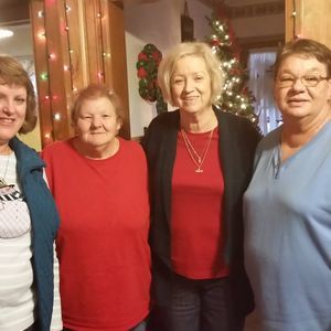 Meet your Posher, Fay